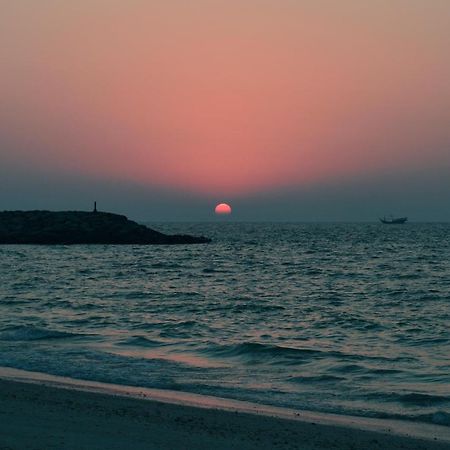Al Corniche Hotel Шарджа Экстерьер фото